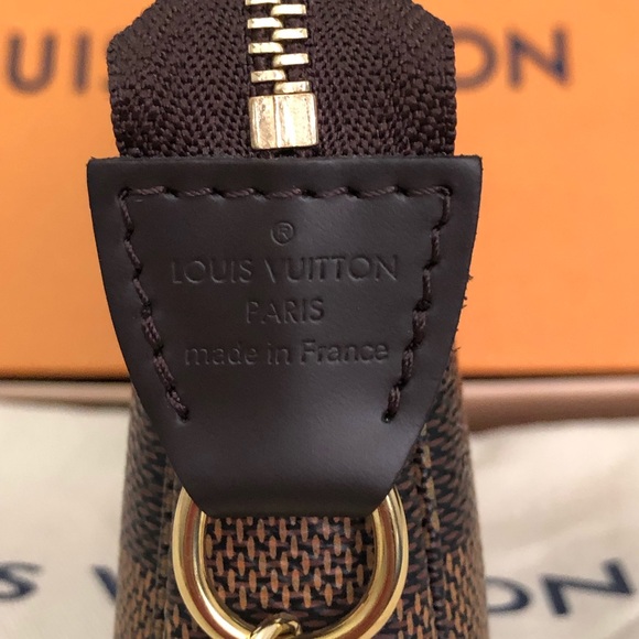 LV Mini Pochette Ebene - Picture 6 of 10
